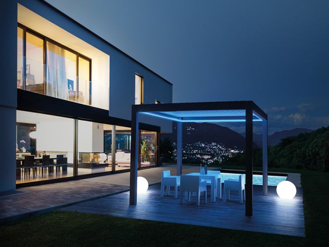 pergola bioclimatica  luci led notturne