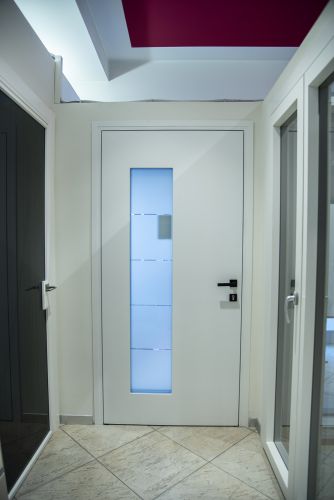 porta ingresso bianca con vetro