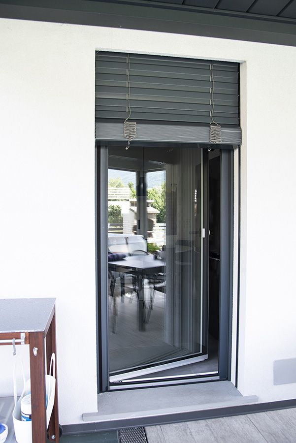 porta finestra con frangisole