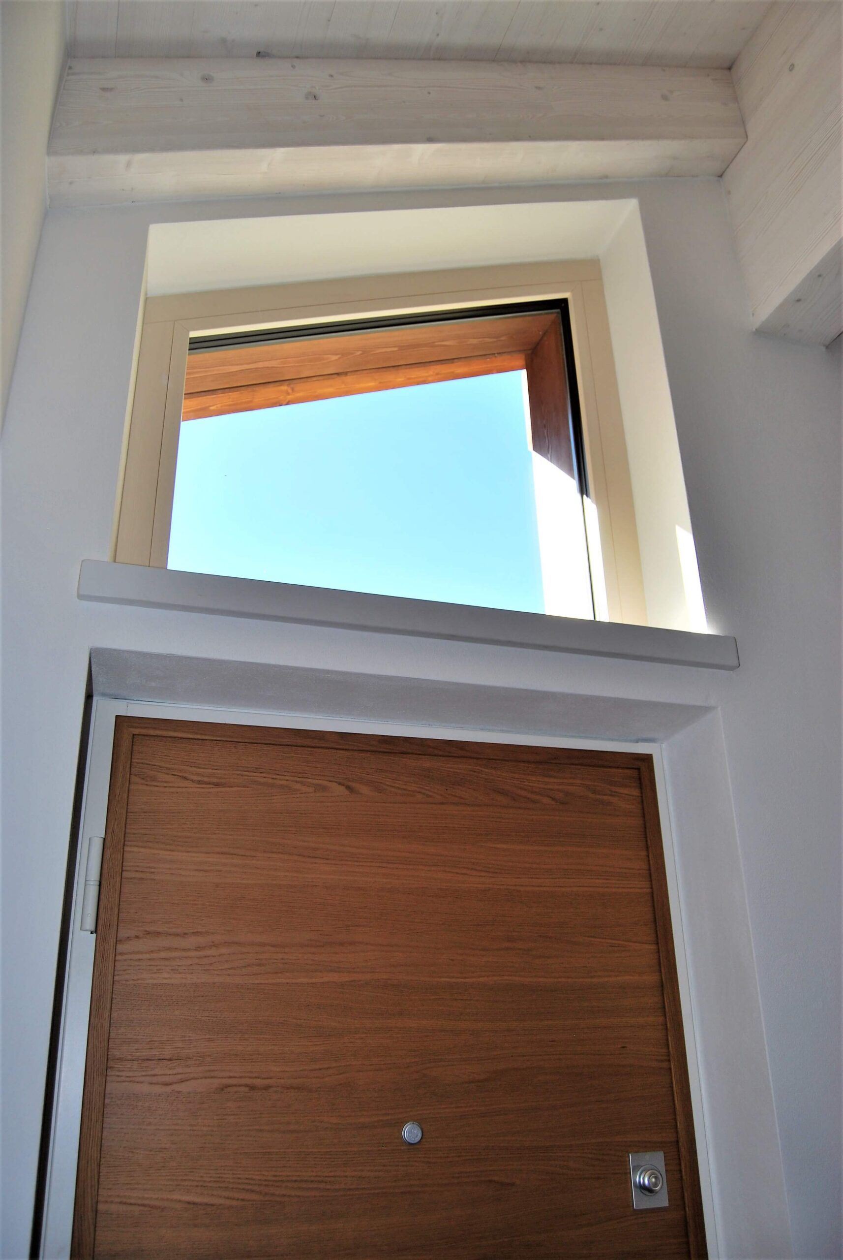 serramento trapezoidale vistro da interno