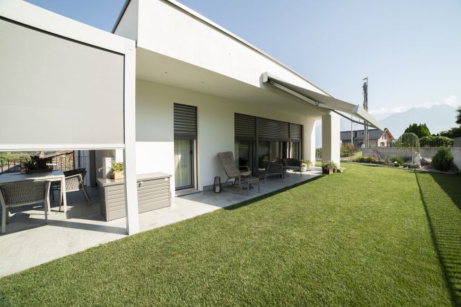 casa singola con frangisole
