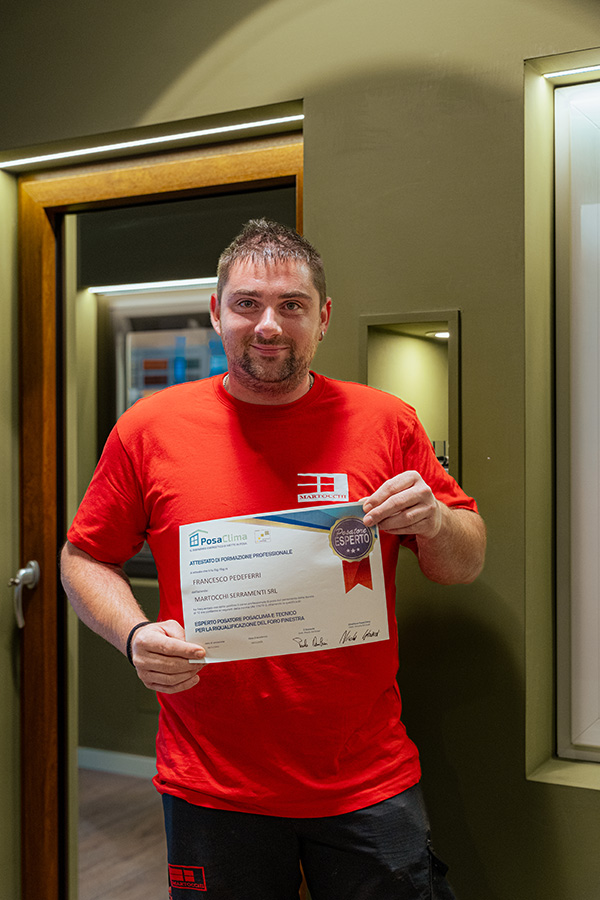 montatore con certificato diploma posaclima