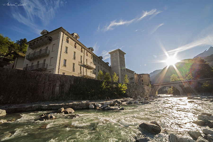 residenza sul mera con luci del mattino