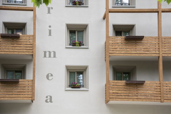 serramento trapezoidale vistro da interno