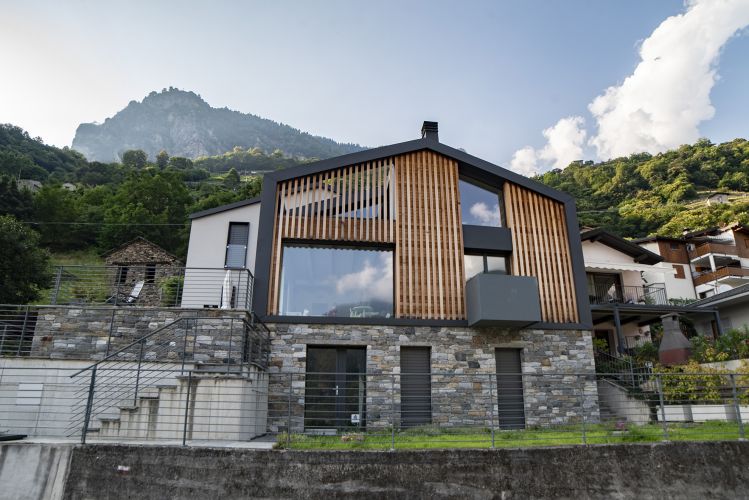 casa privata chiavenna pianazzola