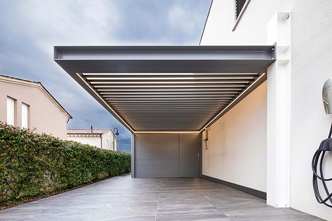 pergola bioclimatica  per ingresso casa