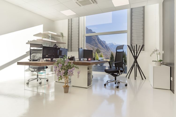 ufficio con finestra