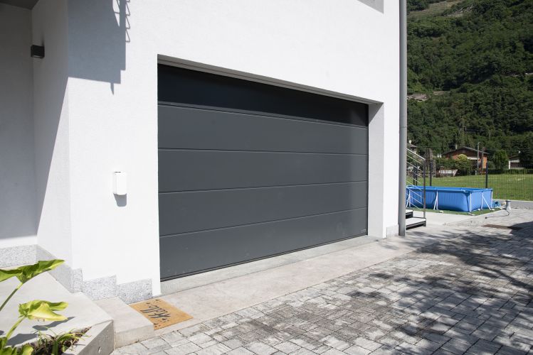 porta garage sezionale